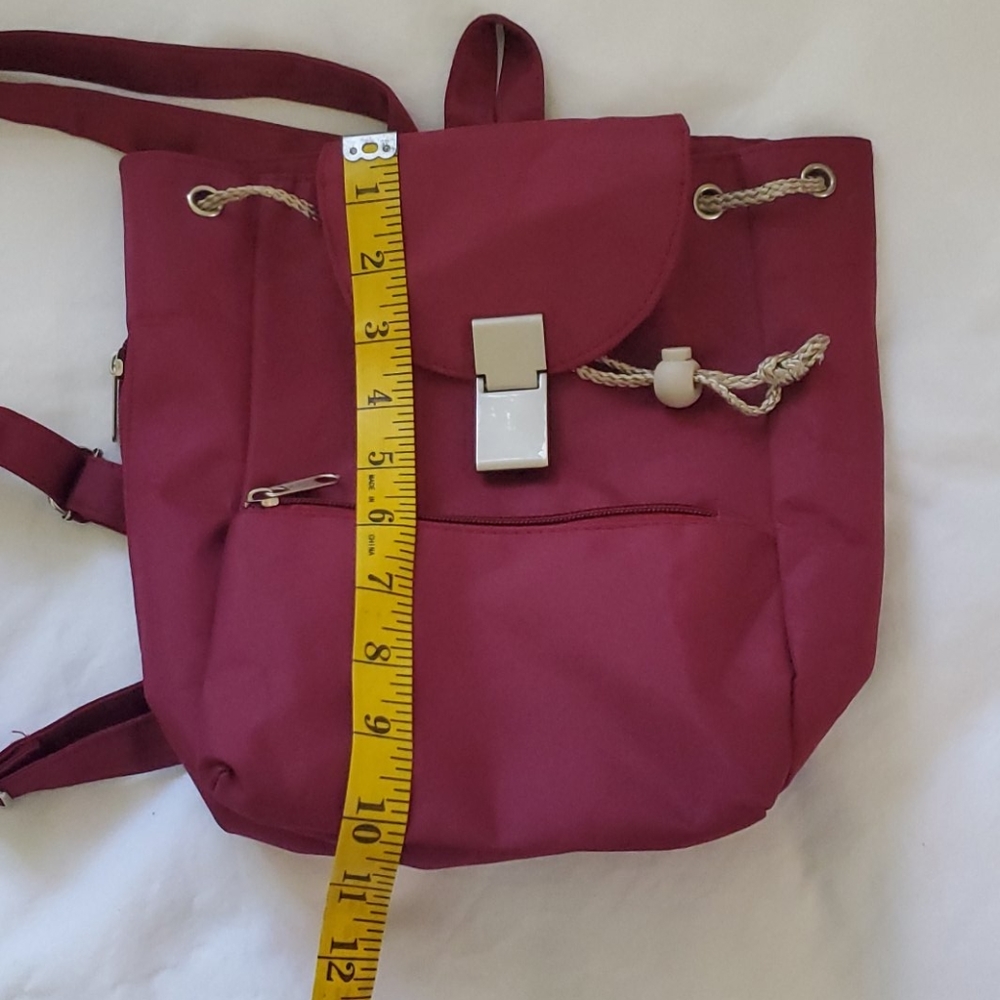 Small Backpack - Picture 6 of 9